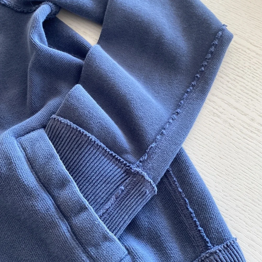 🌼 AS NEW - Abercrombie & Fitch Zip Cardigan 🌼 - Picture 5 of 7